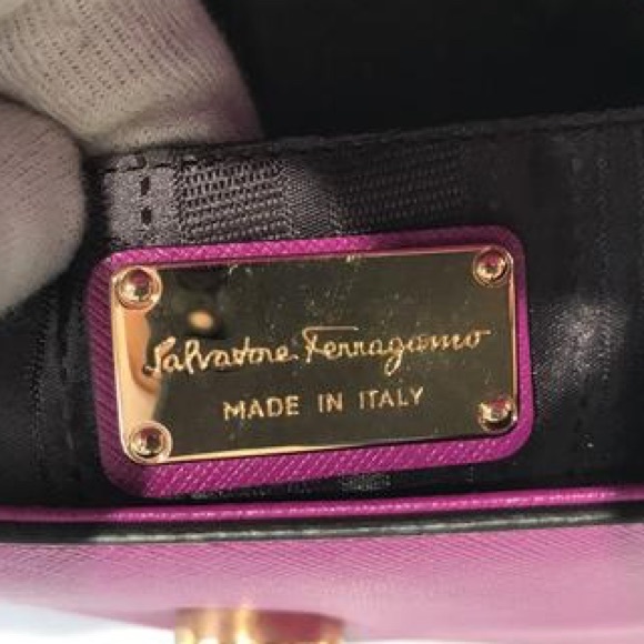 Salvatore Ferragamo Luciana Shoulder Bag Pink - Picture 9 of 9
